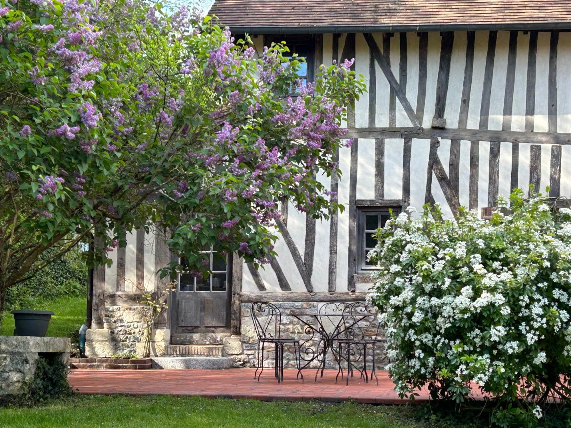 Les Hortensias Manerbe Exterior photo