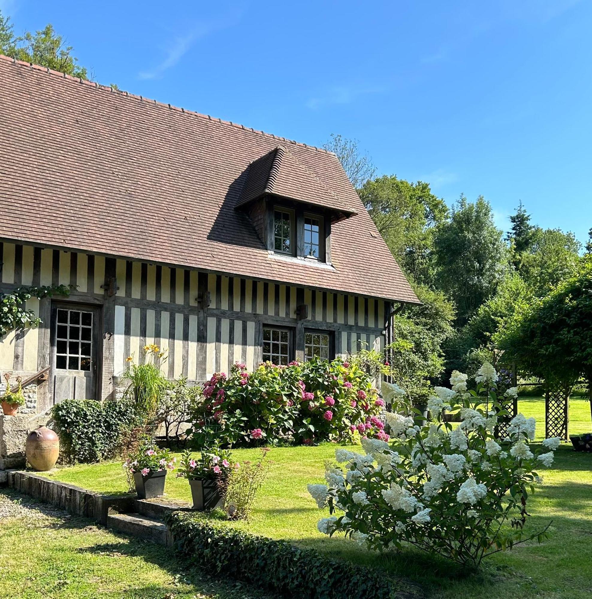 Les Hortensias Manerbe Exterior photo